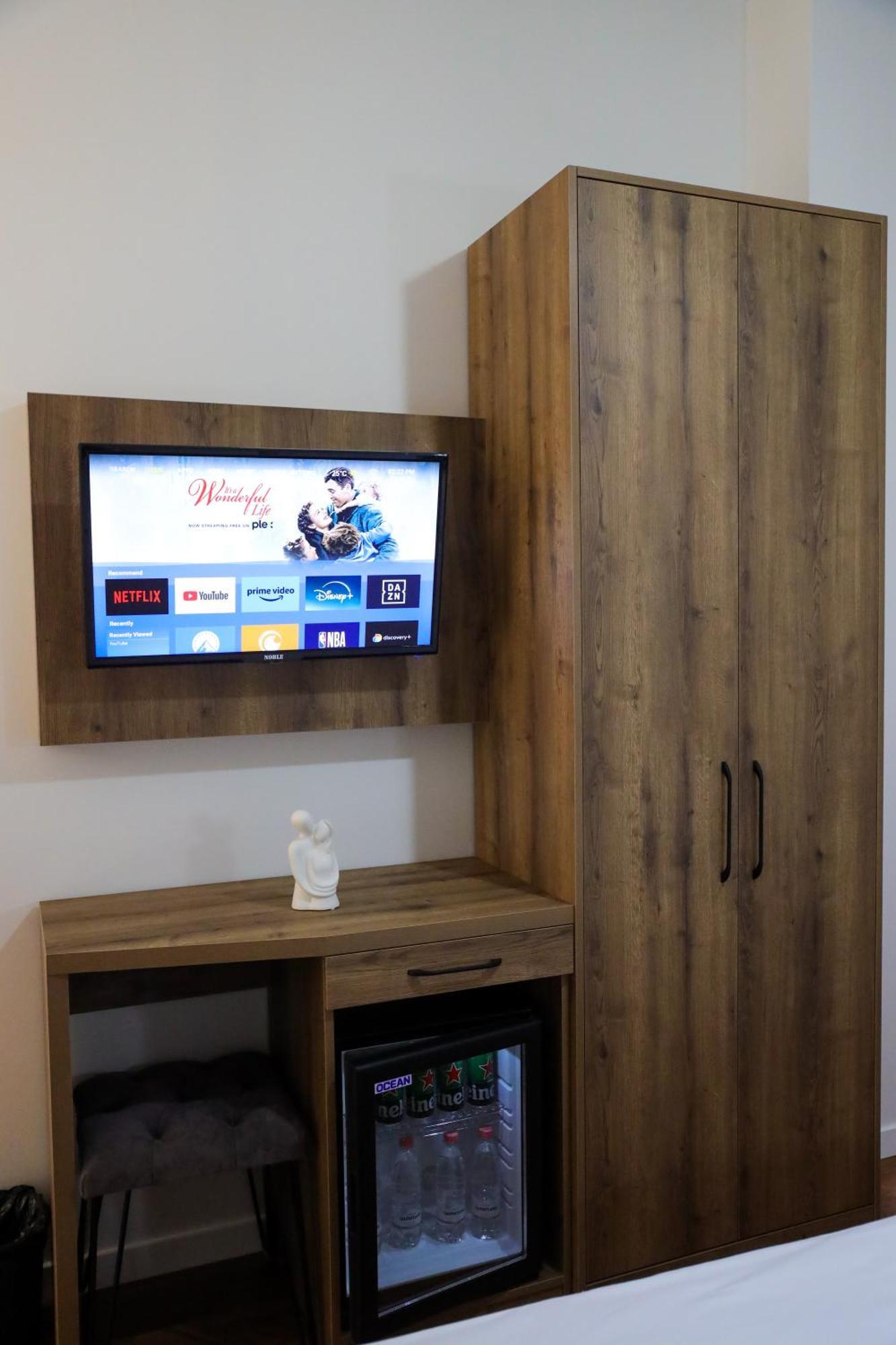 Elona'S Rooms กรูเยอ ภายนอก รูปภาพ