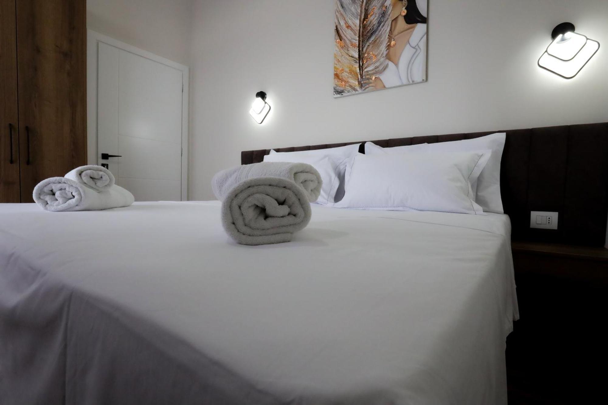 Elona'S Rooms กรูเยอ ภายนอก รูปภาพ