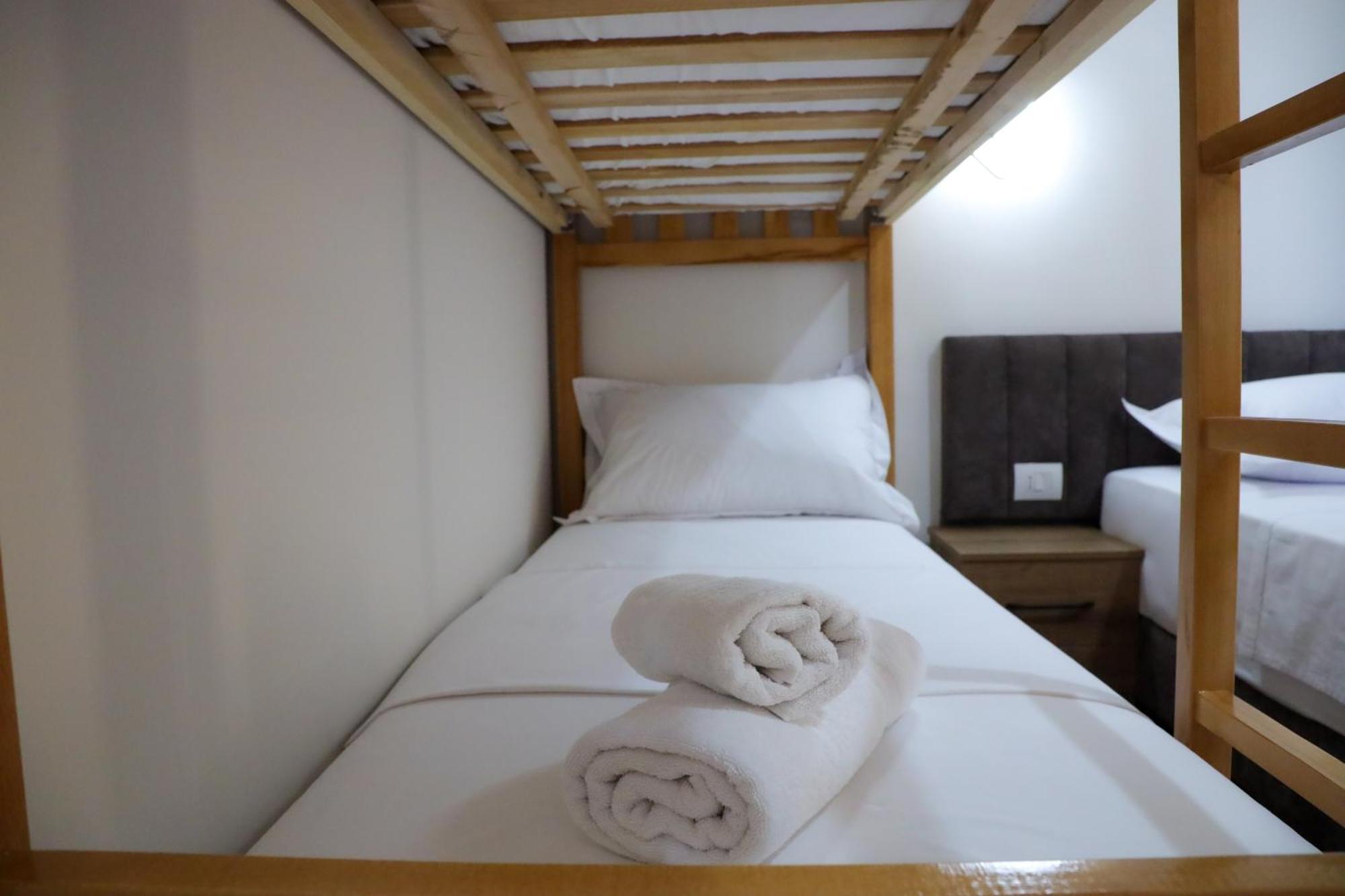 Elona'S Rooms กรูเยอ ภายนอก รูปภาพ