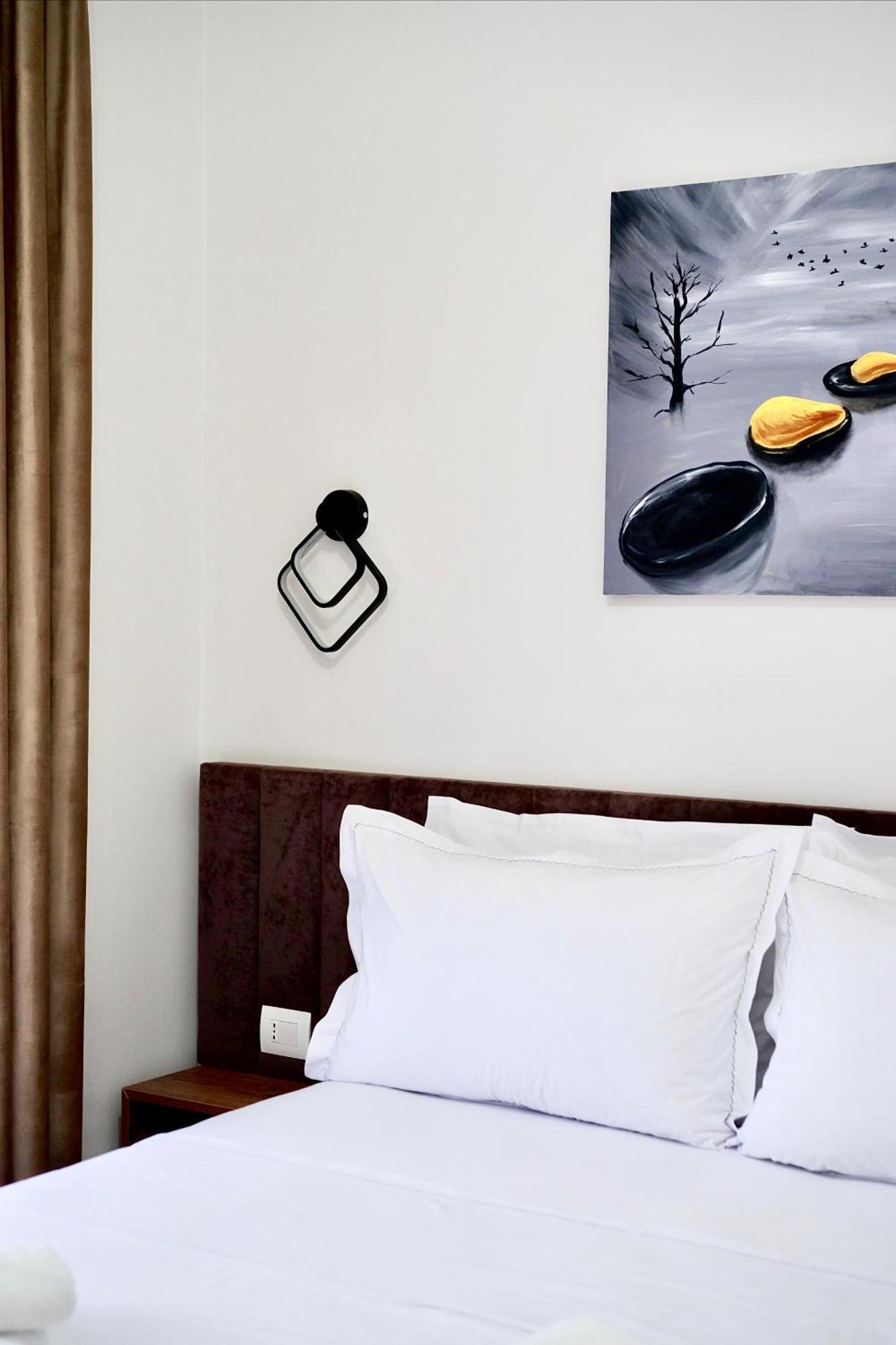 Elona'S Rooms กรูเยอ ภายนอก รูปภาพ