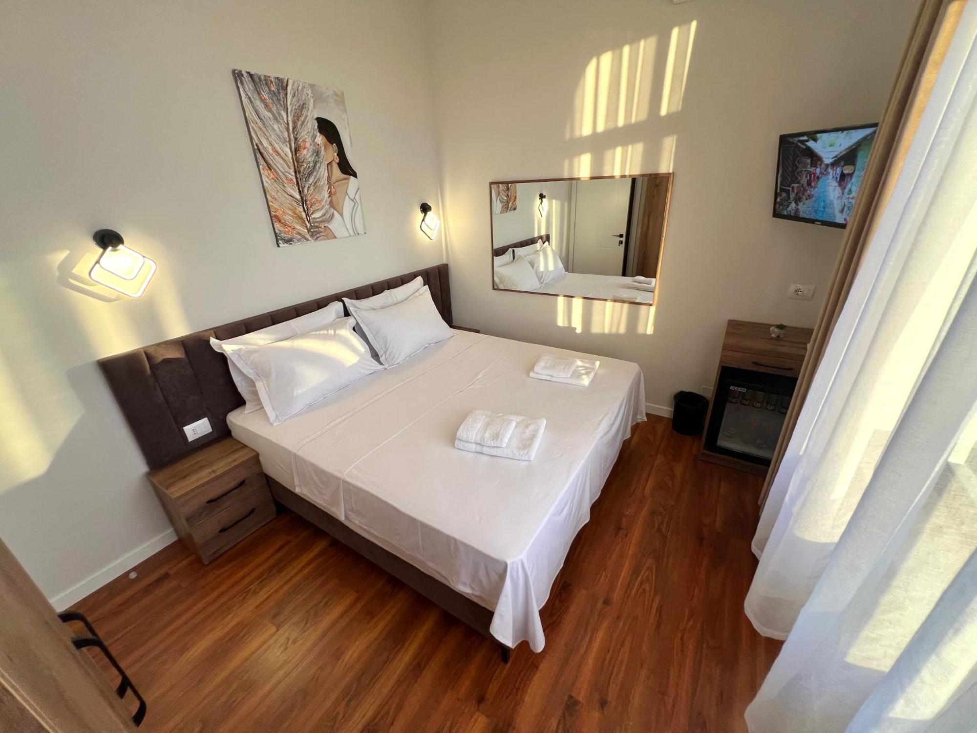 Elona'S Rooms กรูเยอ ภายนอก รูปภาพ