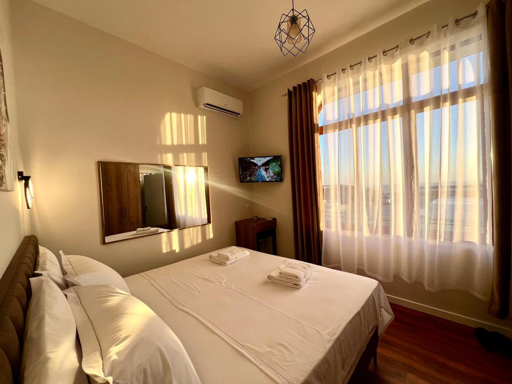 Elona'S Rooms กรูเยอ ภายนอก รูปภาพ